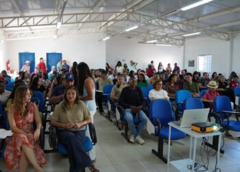 Equipe de Cajazeiras participa de oficina sobre raiva humana em Oeiras