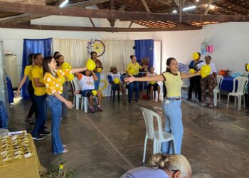 Setembro Amarelo promove ação de saúde mental com idosos em Cajazeiras do Piauí